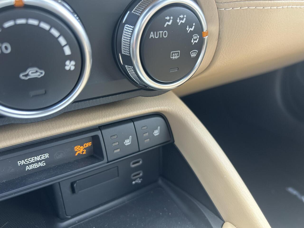 Mazda MX-5 1.5 SkyActiv-G 132 Kazari | LED | Camera | Leder | Fab.garantie 08-2031 |