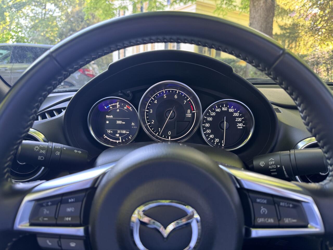 Mazda MX-5 RF 2.0 SkyActiv-G 184 GT-M