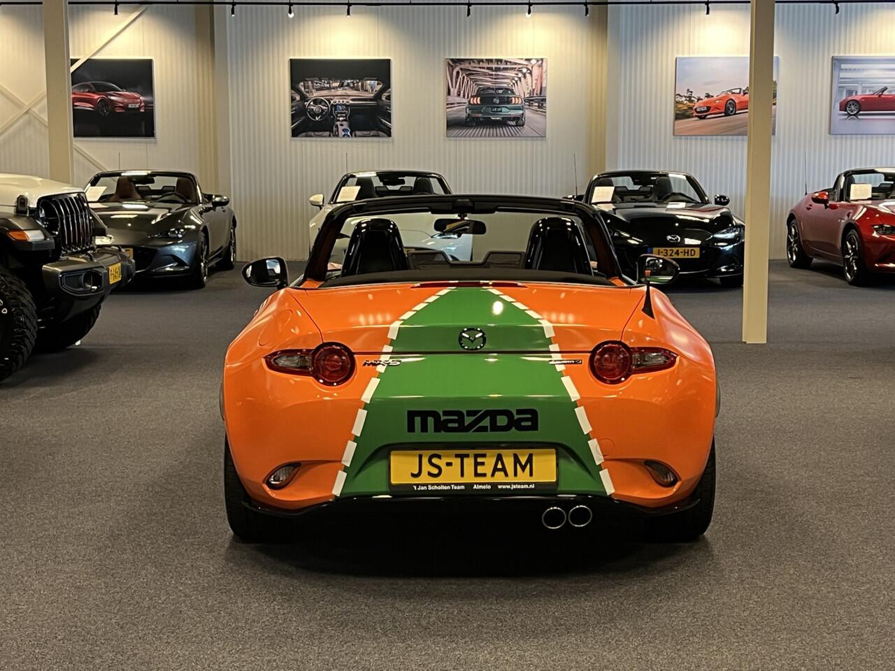 Mazda MX-5 ND Roadster 1.5 SkyActiv-G 132PK Le Mans Edition MazdaSpeed Bodykit Apple CarPlay
