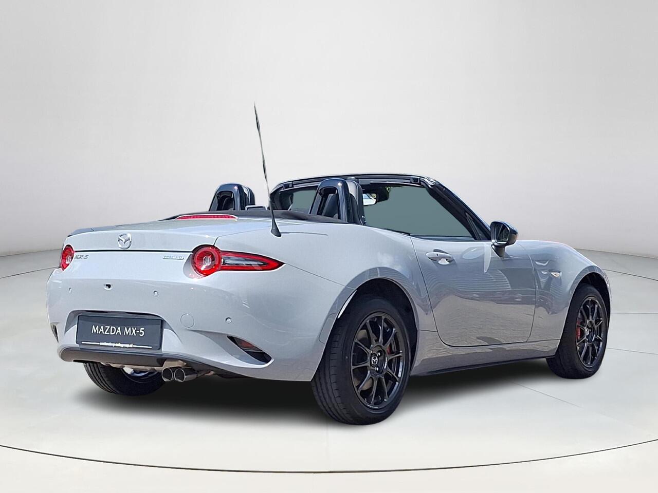Mazda MX-5 1.5 SkyActiv-G 132 Homura | Brembo | Sportonderstel | Bose | Recaro | Achteruitrij camera | BBS Forged velgen | Full led adaptieve koplampen | Draadloze Apple Carplay en Android Auto | Navigatie | Cruise Control | Stoelverwarming |