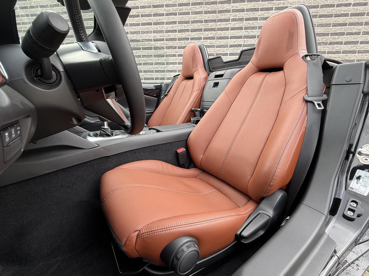 Mazda MX-5 1.5 SkyActiv-G 132 Kazari | Cruise Control | Navigatie | PDC | Camera | Lichtmetaal | Keyless Entry / Start | Lichtmetalen velgen | BOSE Premium Audio |