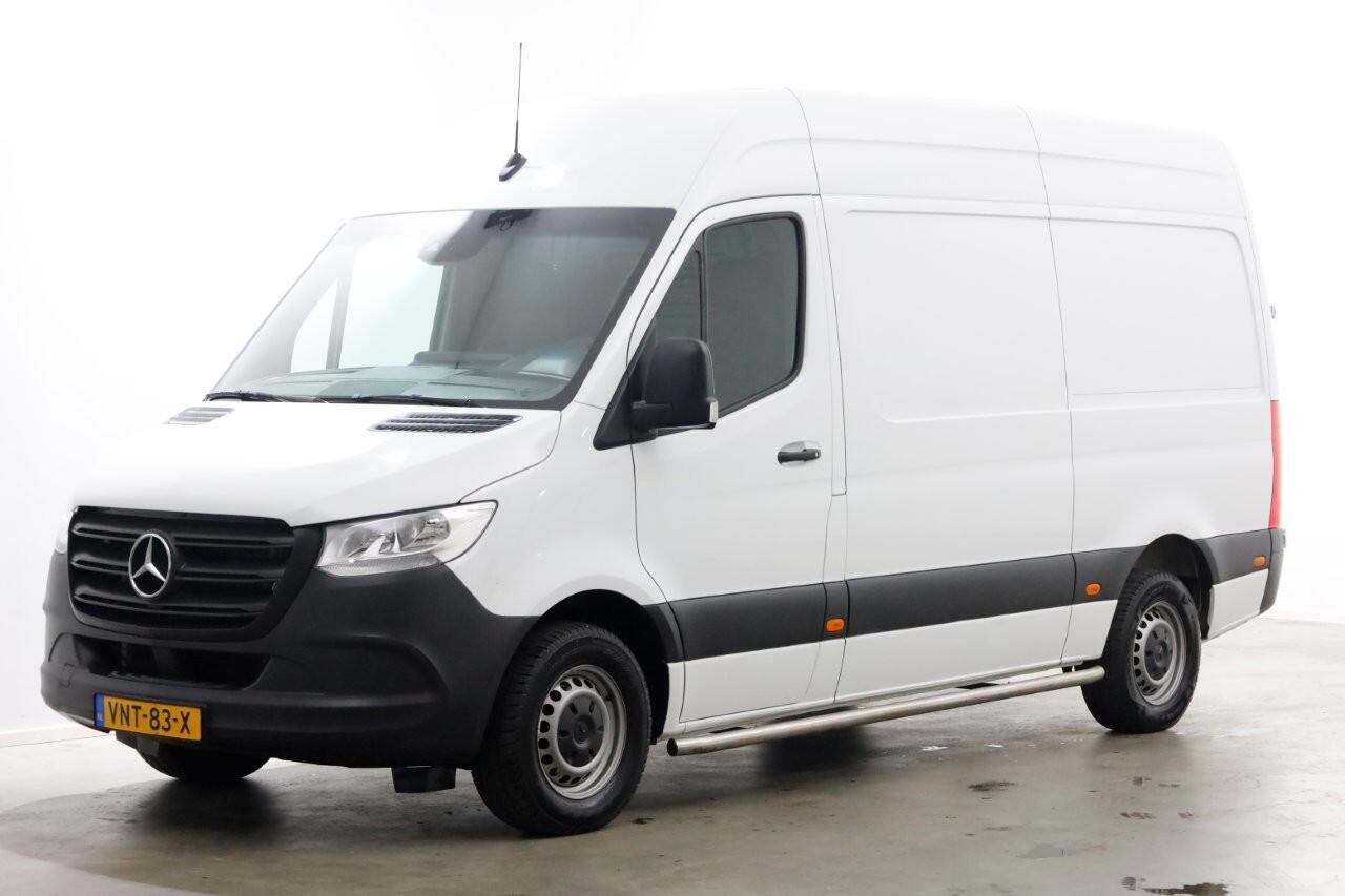 Mercedes-Benz 311 CDI Sprinter 115pk RWD L2H2 Servicewagen Airco/Camera/230V 02-2022