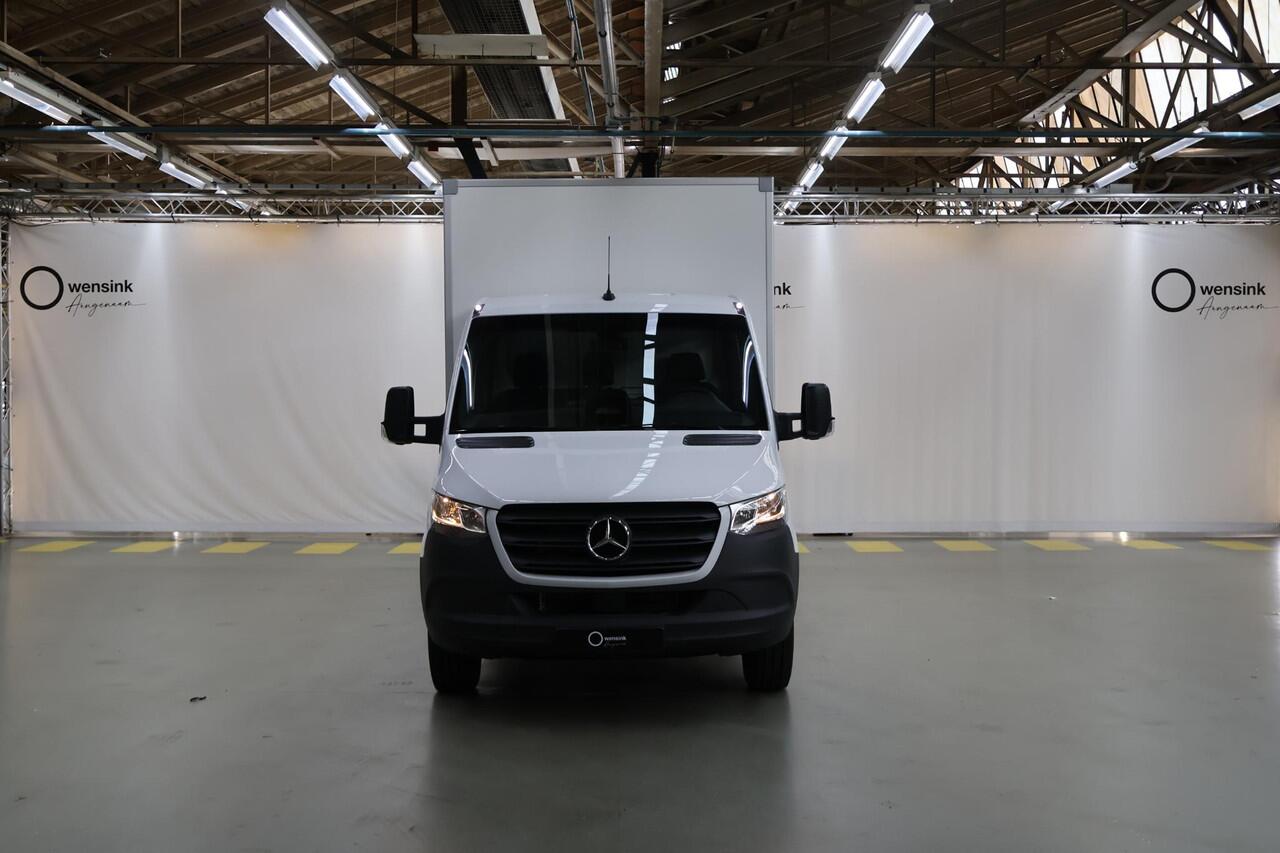 Mercedes-Benz 311 CDI Sprinter | Aut. | L3 | Gesloten Laadbak + Laadklep | Airco | Cruise Control | Apple Carplay/Android Auto | Lane-Assist | Geveerde Bestuurdersstoel | Bakwagen + Laadklep + Zijdeur
