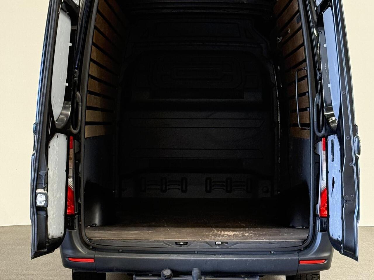 Mercedes-Benz 311 CDI Sprinter 1.9 L3H2 RWD Navi Apple carplay/android Airco Camera Trekhaak 3-zits