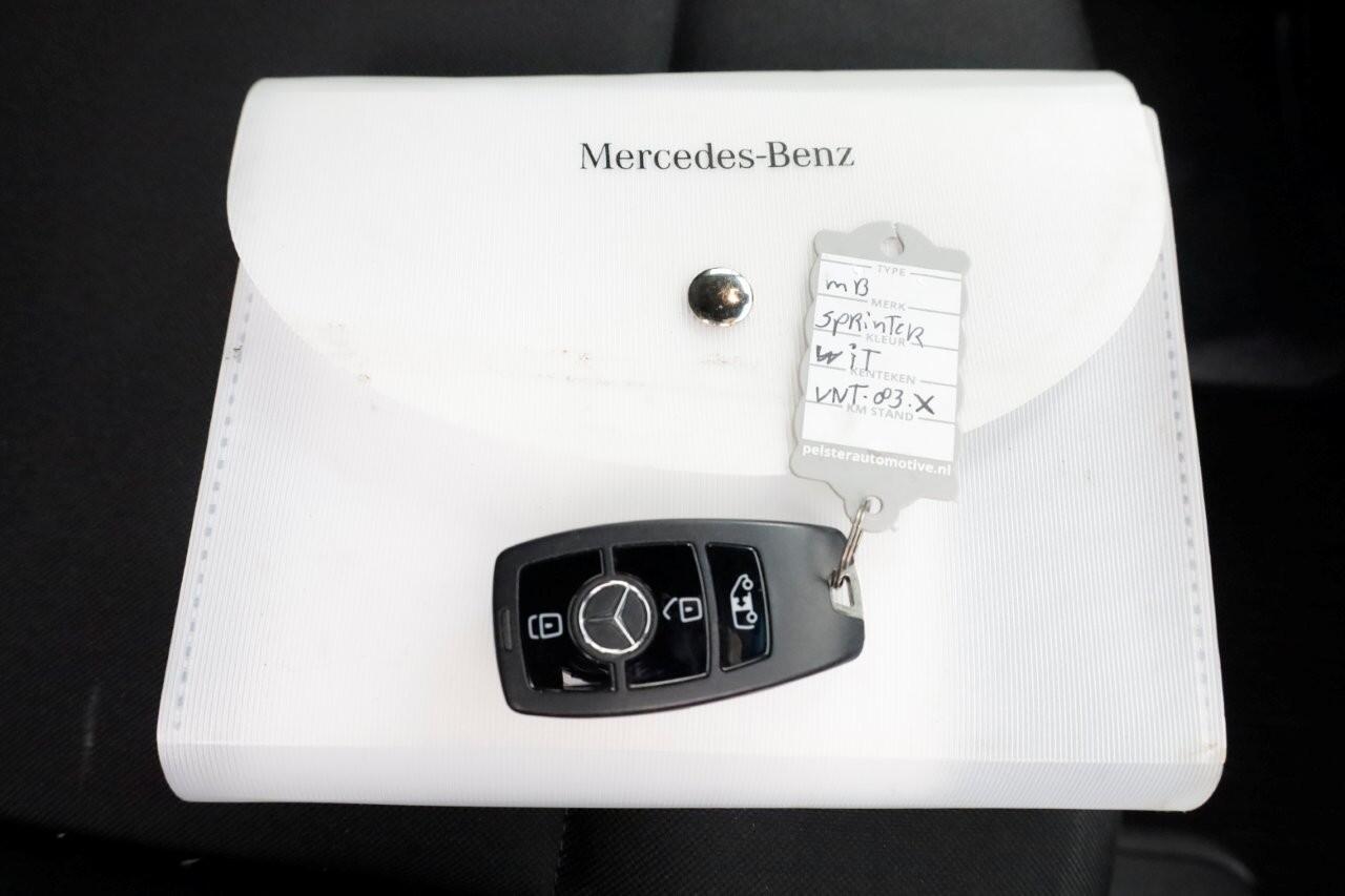 Mercedes-Benz 311 CDI Sprinter 115pk RWD L2H2 Servicewagen Airco/Camera/230V 02-2022