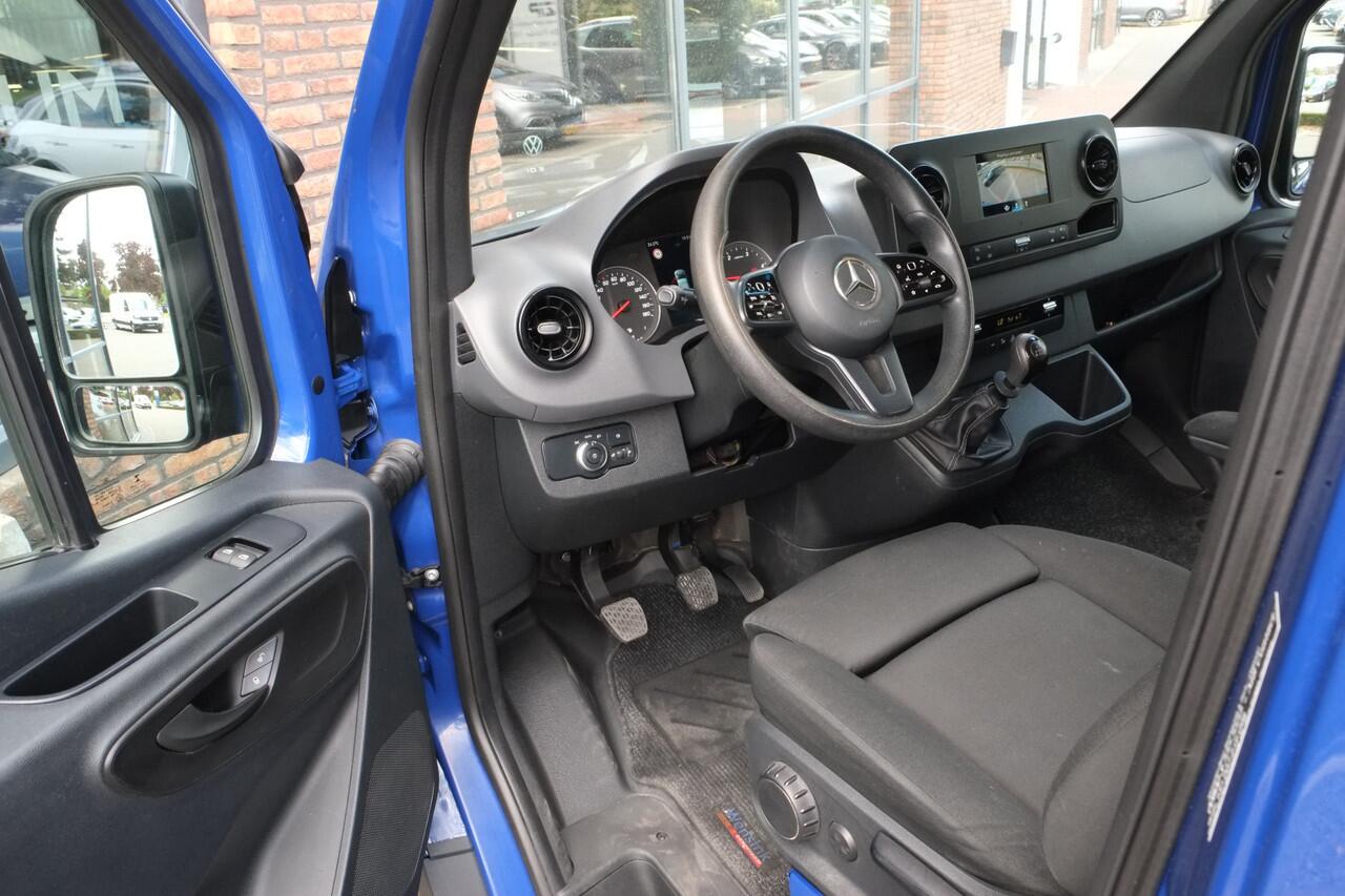 Mercedes-Benz 311 CDI Sprinter 2.2 L2H1 Dubbele cabine Navigatie, Achteruitrijcamera, Trekhaak, Cruisecontrole, Airco