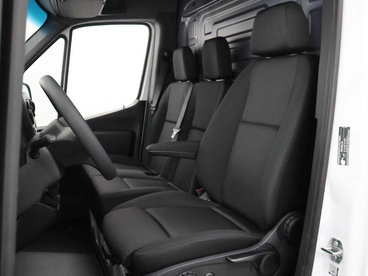 Mercedes-Benz 311 CDI Sprinter 1.9 L2H1 Functional