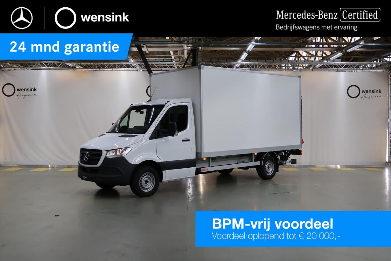 Mercedes-Benz 311 CDI Sprinter | Aut. | L3 | Gesloten Laadbak + Laadklep | Airco | Cruise Control | Apple Carplay/Android Auto | Lane-Assist | Geveerde Bestuurdersstoel | Bakwagen + Laadklep + Zijdeur