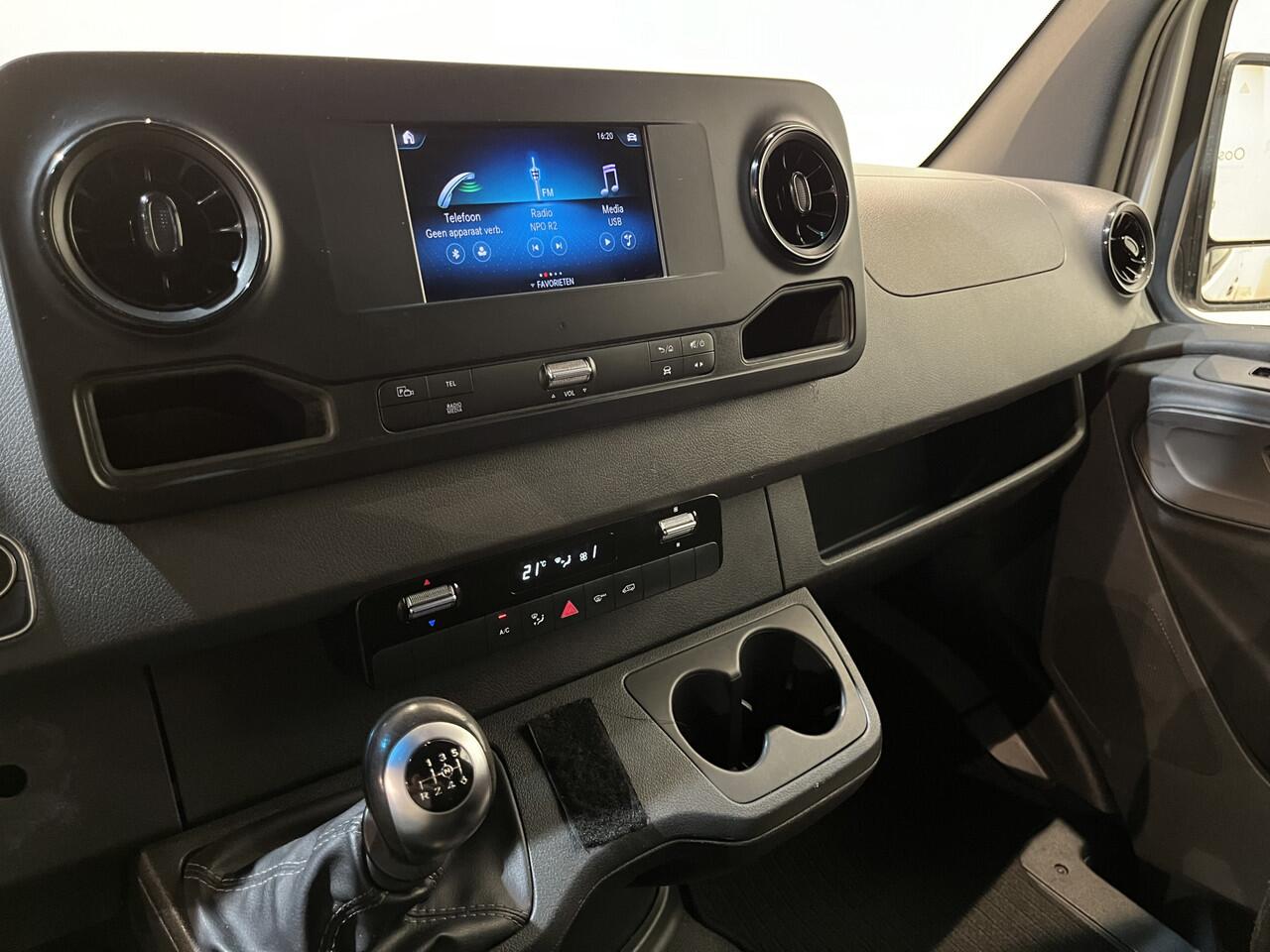 Mercedes-Benz 311 CDI Sprinter L2H2 RWD / Euro 6 / Servicebus / Bott inrichting / 220V / Airco / Oprijplaat / Compressor / CarPlay / Camera