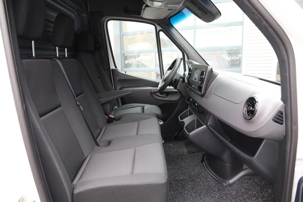Mercedes-Benz 311 CDI Sprinter | Aut. | Laadklep | Mbux | Navi | Camera | Clima..