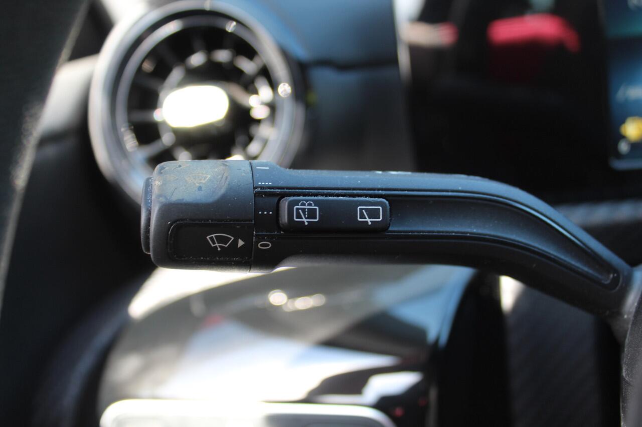 Mercedes-Benz A-KLASSE 160//Navi//Cruise//Camera!!