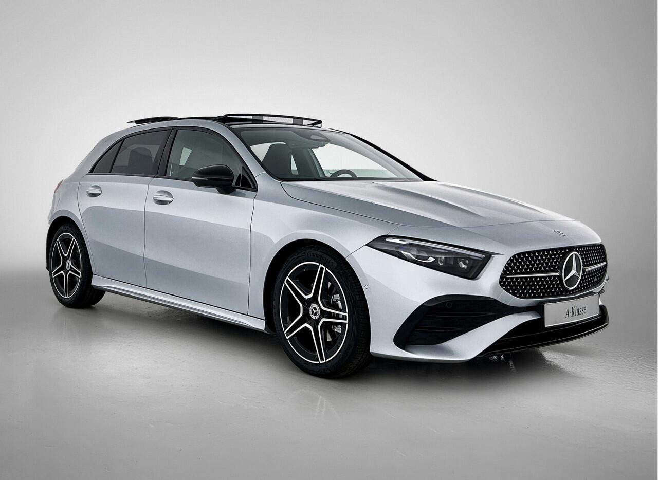 Mercedes-Benz A-KLASSE 180 Business Solution AMG | Nightpakket | Antidiefstalpakket URBAN GUARD PLUS | Smartphone Integratie | Panoramaschuifdak | MULTIBEAM LED | Stoelverwarming voor |