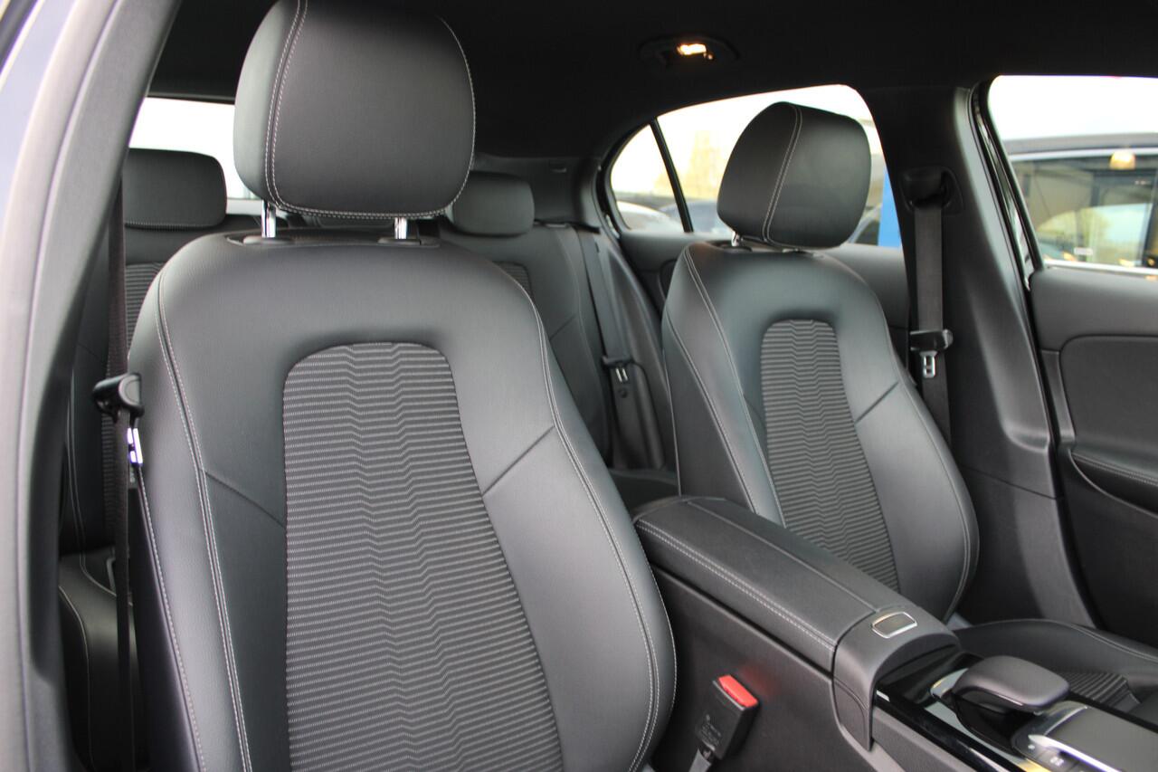 Mercedes-Benz A-KLASSE 250e AUT8 Advantage CAMERA NAVI TREKHAAK