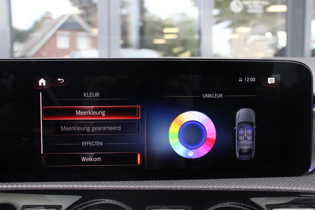 Mercedes-Benz A-KLASSE 250 e Business Solution AMG Limited Night Pakket/Navi/Camera/Keyless/Memory/Panoramadak/sfeerverlichting/H-leder/19Inch