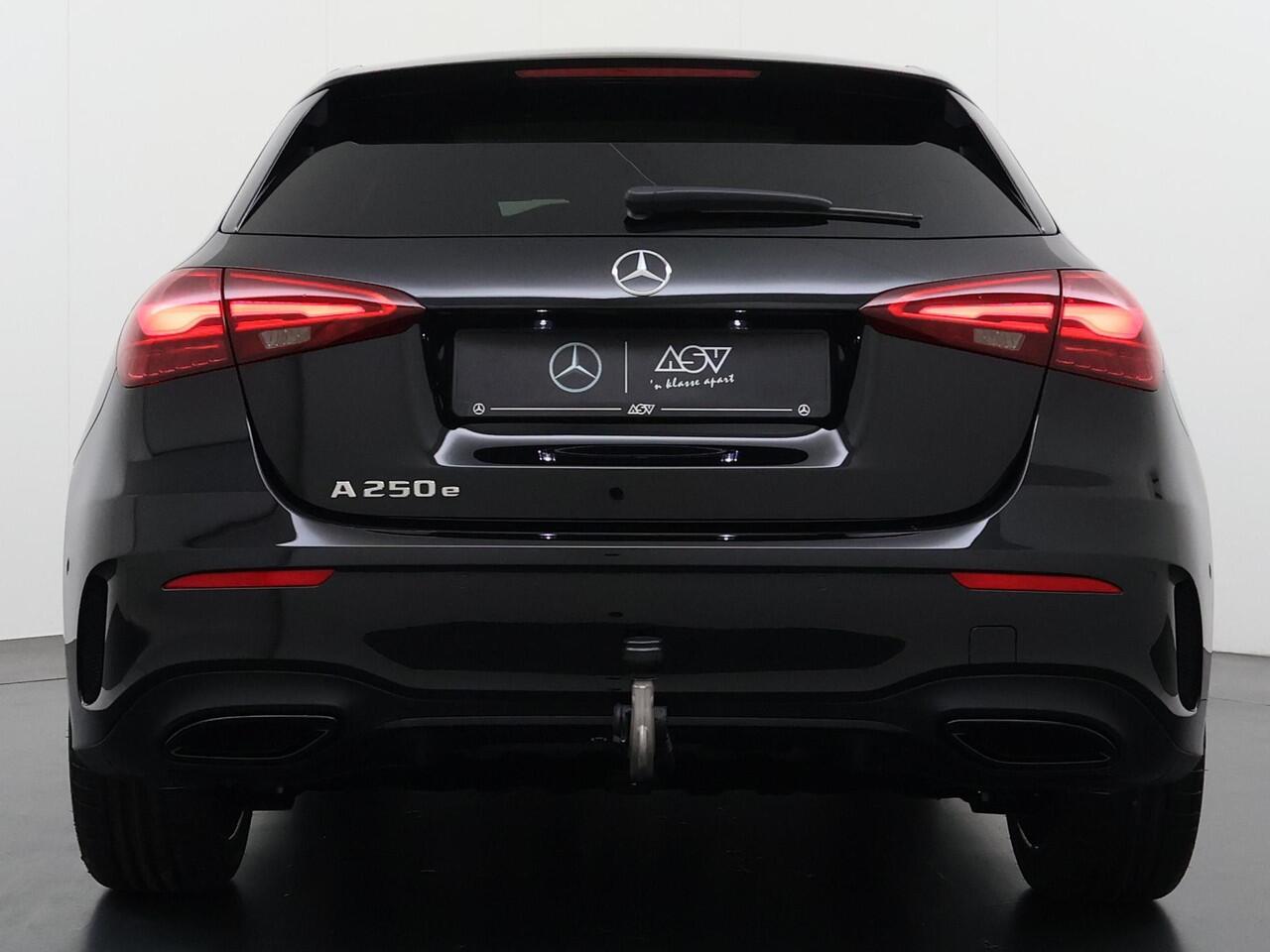 Mercedes-Benz A-KLASSE 250 e Business Solution AMG