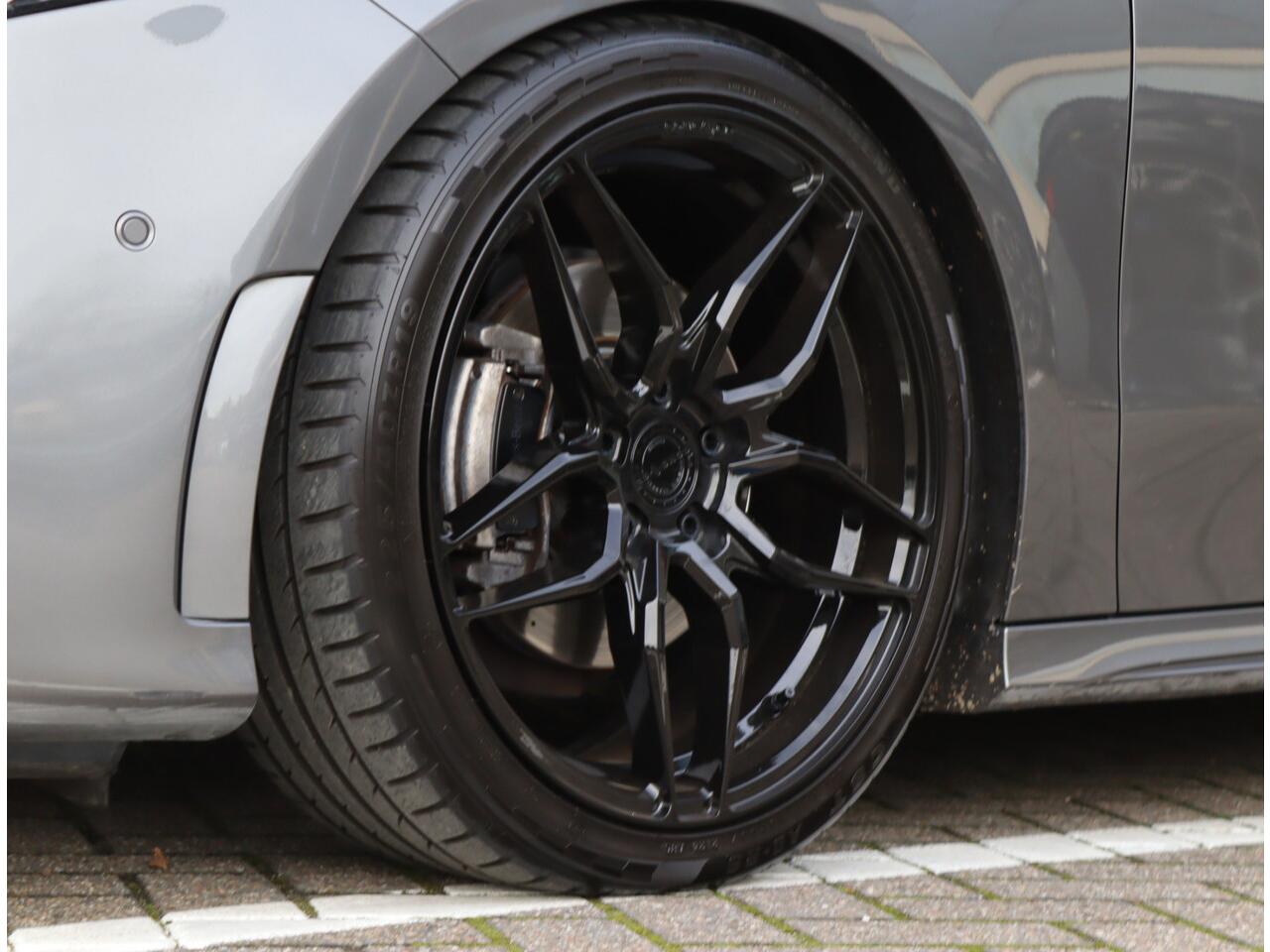 Mercedes-Benz A-KLASSE 180 AMG-line | Sfeerverlichting | Panoramadak | NAP