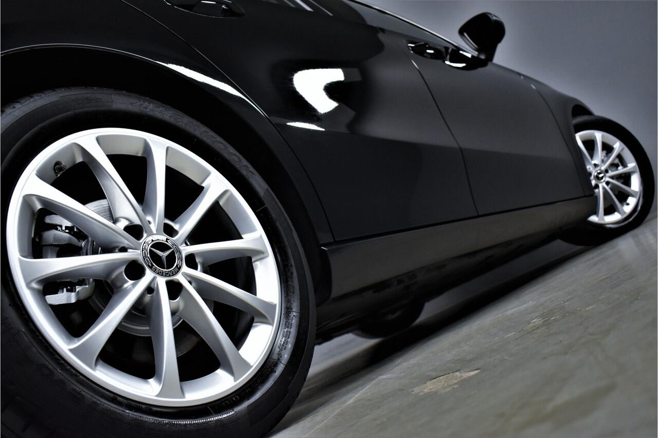 Mercedes-Benz A-KLASSE 220 4MATIC 191pk Automaat Premium CarPlay/Virtual/Camera/Navi/Led/H.Leer/Pdc/Trekhaak