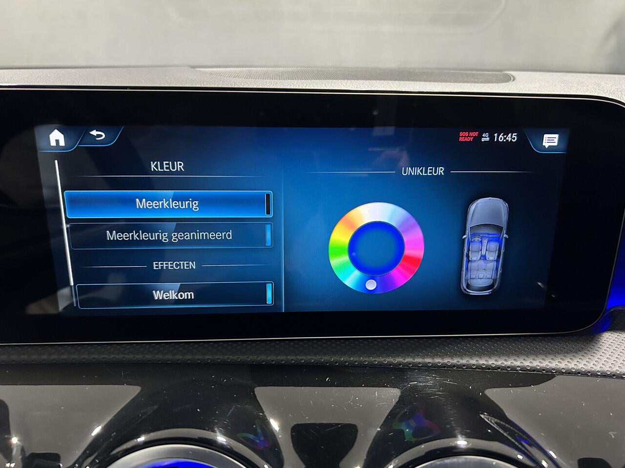 Mercedes-Benz A-KLASSE 250e AMG // Panoramadak // Memory // MultiBeam LED // 19" AMG // Sfeerverlichting // Nightpakket