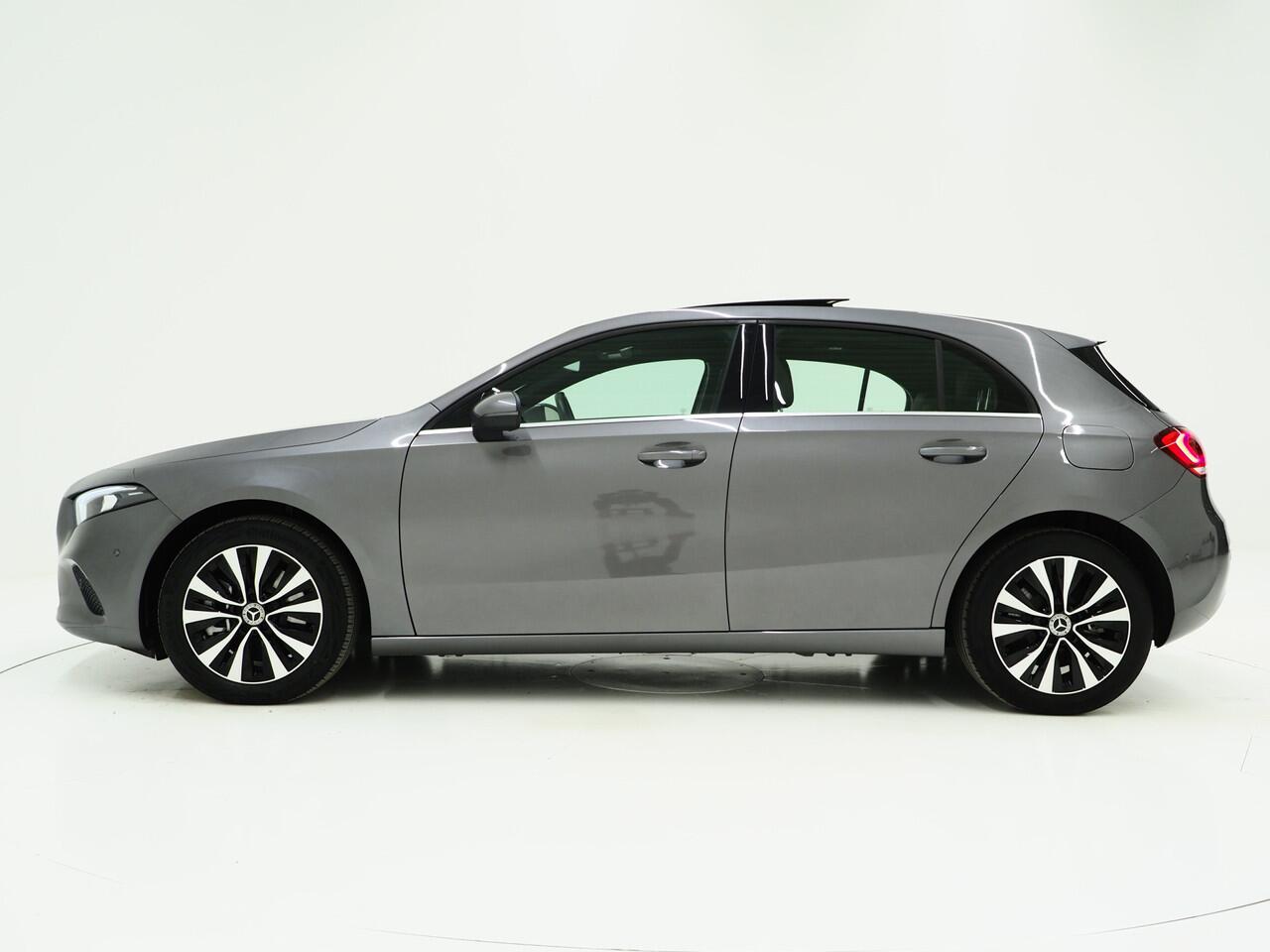 Mercedes-Benz A-KLASSE 250 e Panamericana | Panoramadak | Widescreen | Camera | Leder | Zwarte Hemel | Cruise | DAB