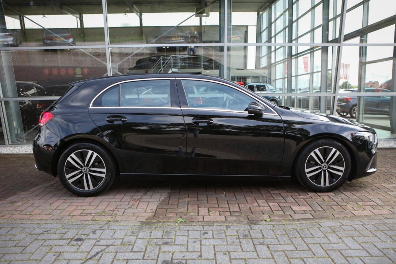 Mercedes-Benz A-KLASSE 200 Premium Plus