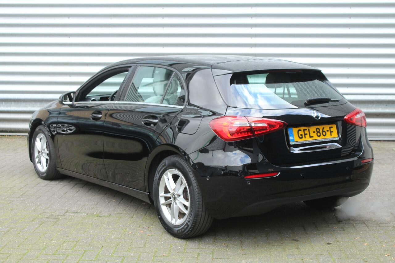 Mercedes-Benz A-KLASSE 160 109pk Advantage Widescreen Leder Clima Cruise Navi Camera LMV