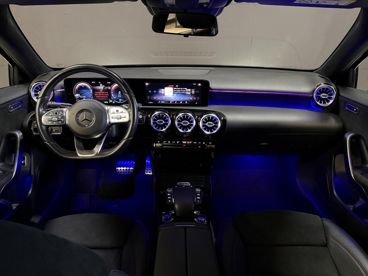Mercedes-Benz A-KLASSE 250 e Business Solution | Sfeerverlichting | Apple Carplay | Camera