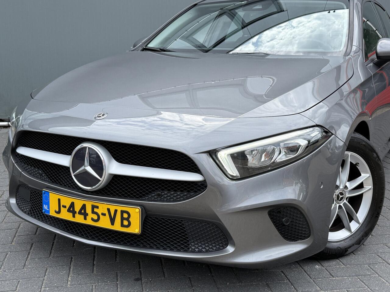 Mercedes-Benz A-KLASSE BWJ 2020 180 136 PK Business Solution AUTOMAAT | TREKHAAK | STOELVERW. | FULL LED | CAMERA | CARPLAY + ANDROID | NAVI | CLIMA | CRUISE | LMV | PDC