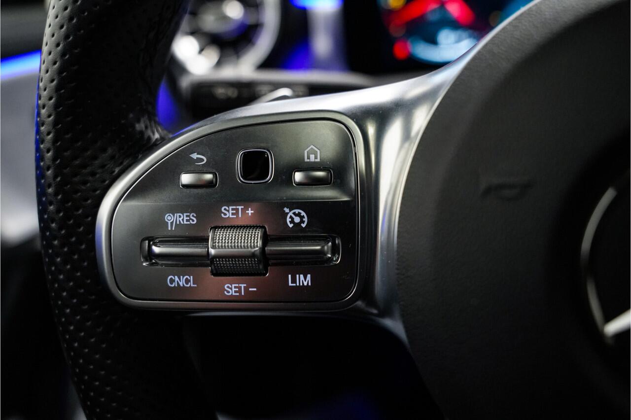 Mercedes-Benz A-KLASSE 250 e AMG|Panodak|Sfeerverlichting|Camera|Stoelverwarming