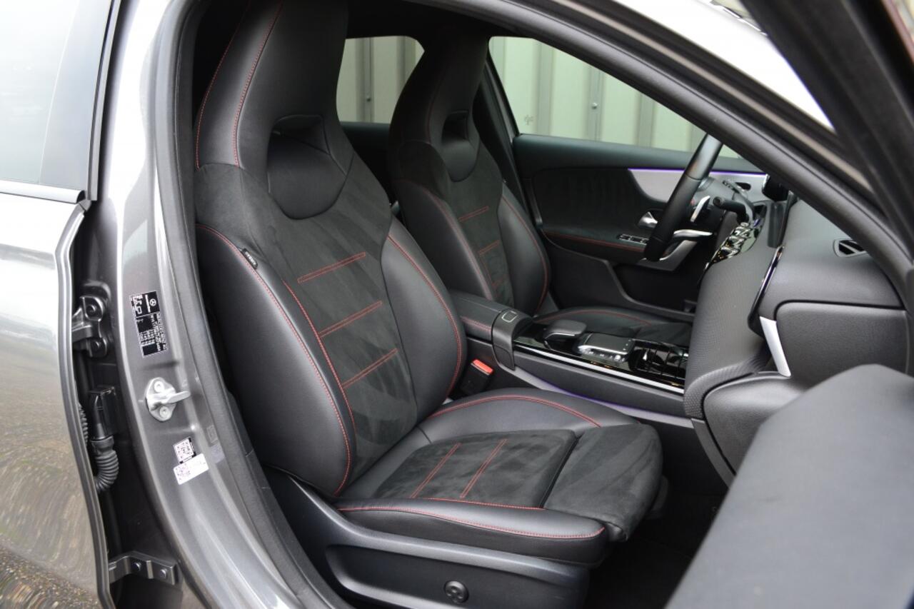 Mercedes-Benz A-KLASSE 250 E Business AMG Pano/ACC/LED/Camera/NAP