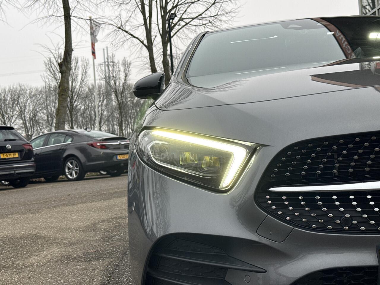 Mercedes-Benz A-KLASSE 250 e Business Solution AMG Limited | NL-auto | Pano | Memory stoel | Sfeerverl. | Widescreen