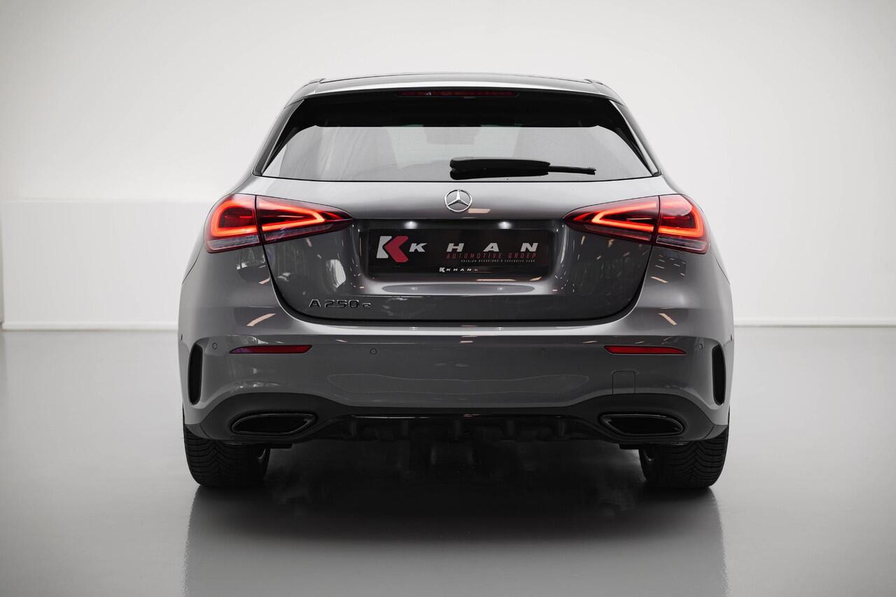 Mercedes-Benz A-KLASSE A250 e AMG Line |Pano|Ambient|Carplay|Dodehoek|