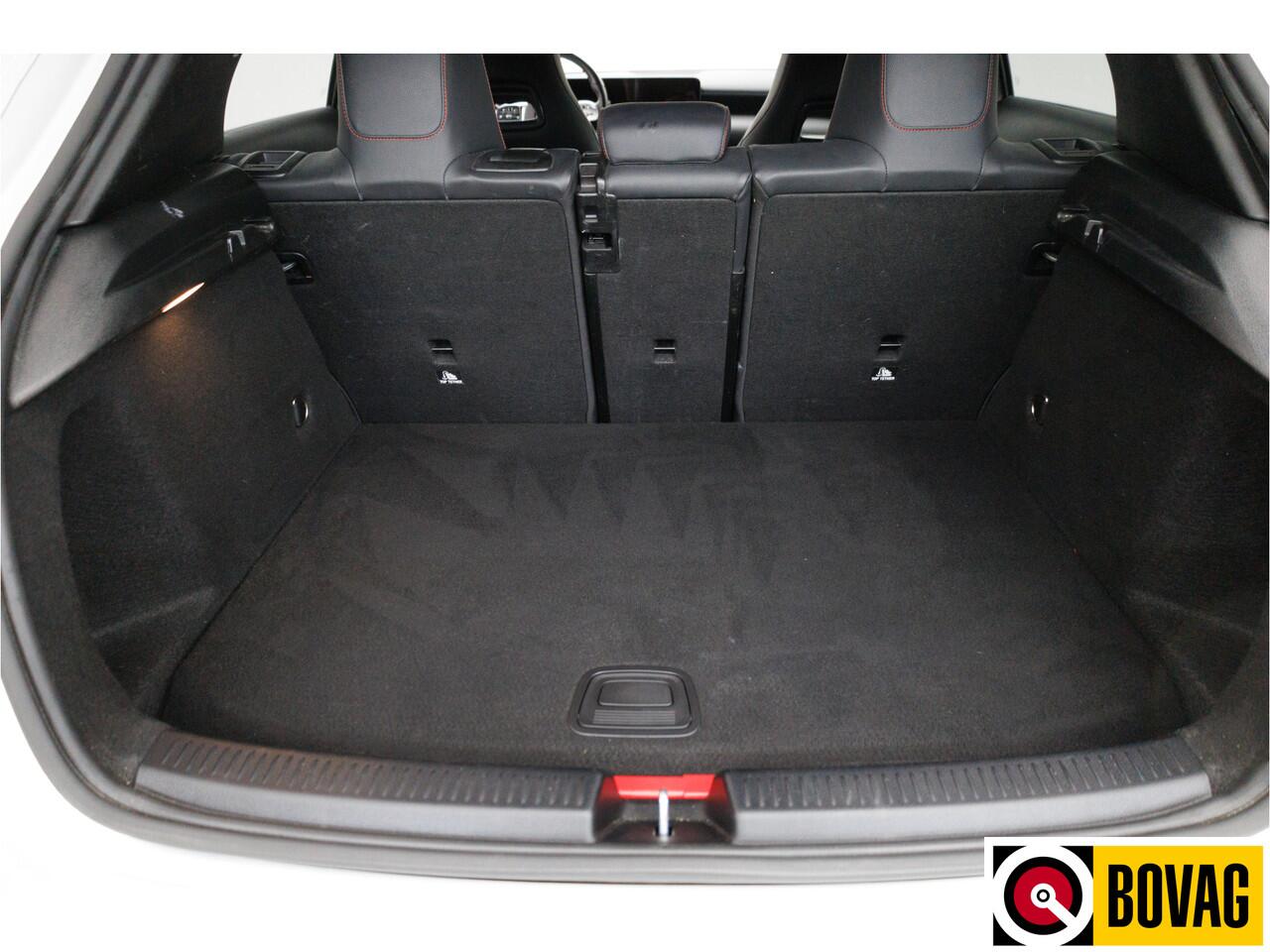 Mercedes-Benz A-KLASSE 250 e AMG Line | Cruise-control | PDC V+A + Camera | Stoelverwarming Sfeerverlichting, Extra getint glas, Navigatie, Aplle Carplay/Android auto, Keyless