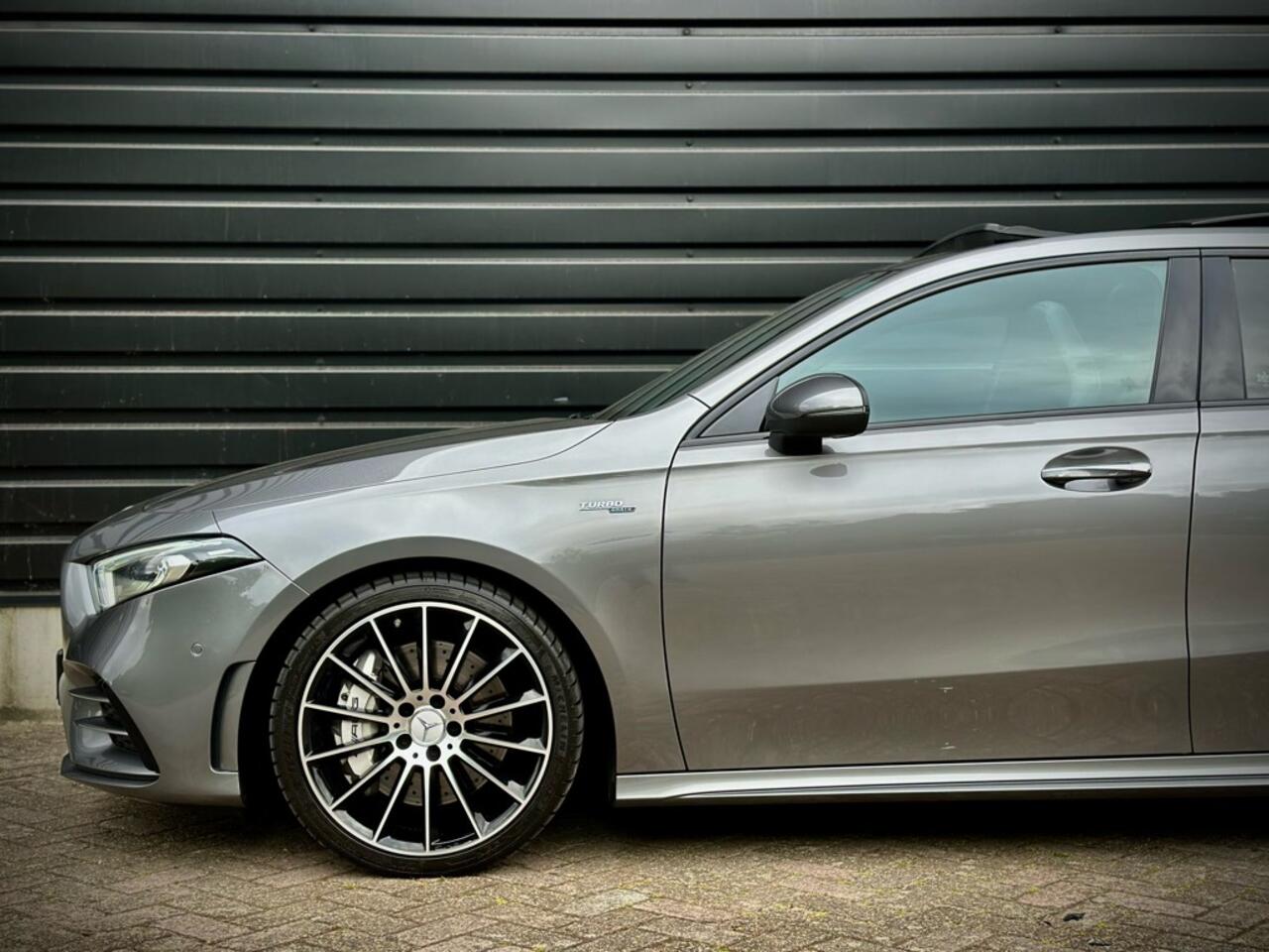 Mercedes-Benz A-KLASSE AMG 35 4MATIC PANO|BURMES|MEMORY|DISTRONIC|BLINDSPOT