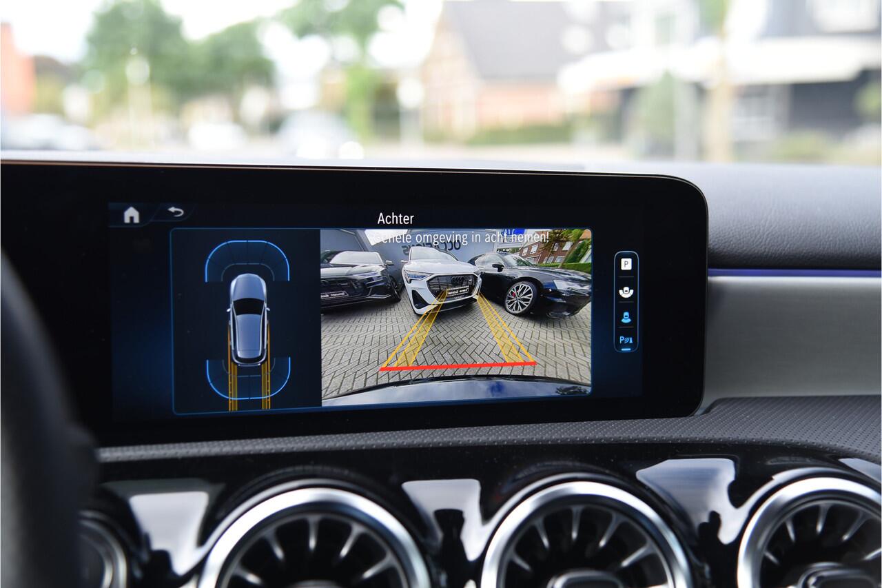 Mercedes-Benz A-KLASSE 250 e AMG Line