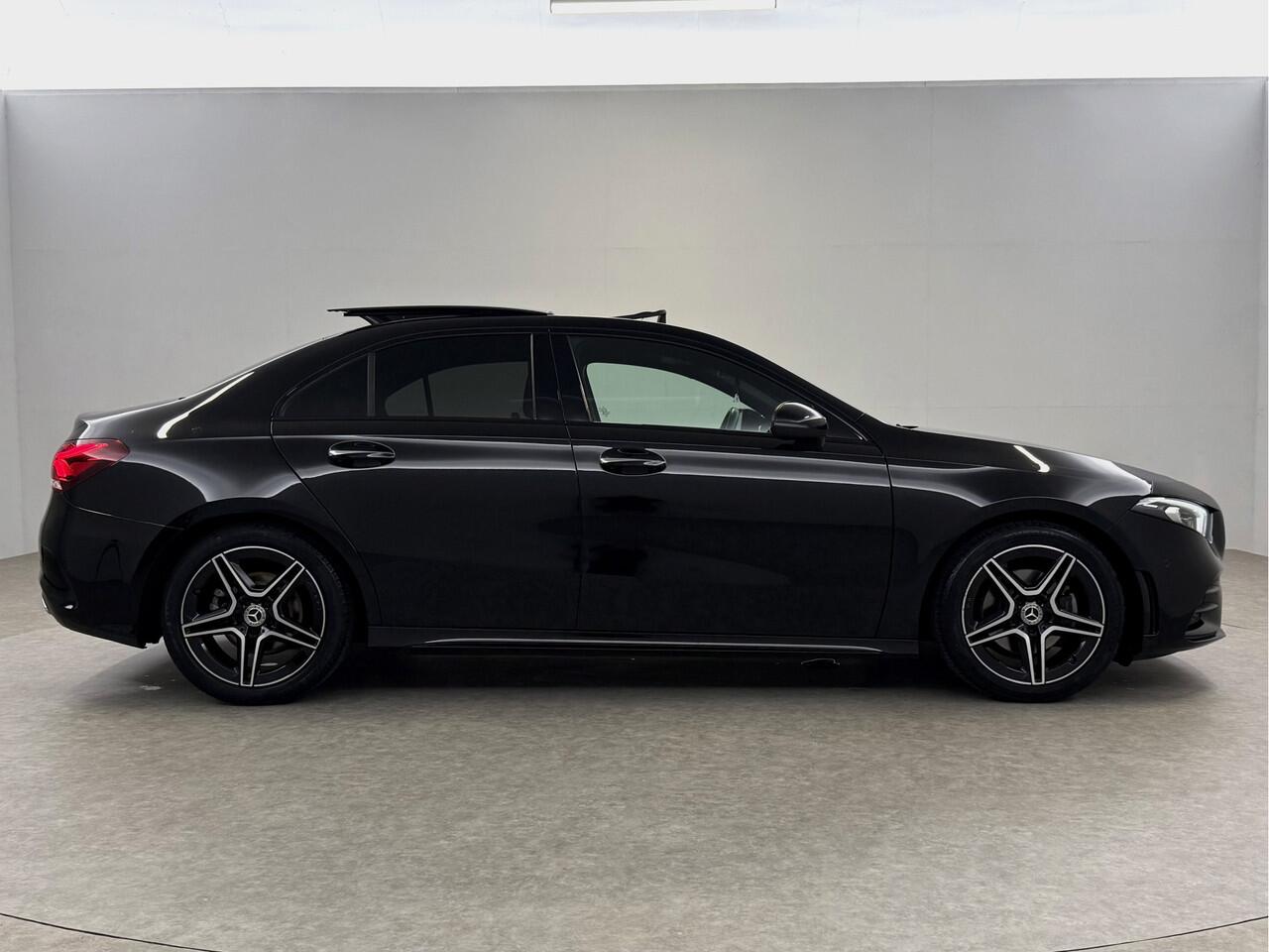 Mercedes-Benz A-KLASSE 200 AMG | Pano | Memory | Sfeer | Virtual | Burmester | Camera | NAP