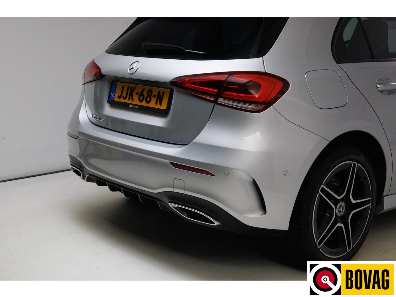 Mercedes-Benz A-KLASSE 250 e AMG Line | Cruise-control | PDC V+A + Camera | Stoelverwarming Sfeerverlichting, Extra getint glas, Navigatie, Aplle Carplay/Android auto, Keyless