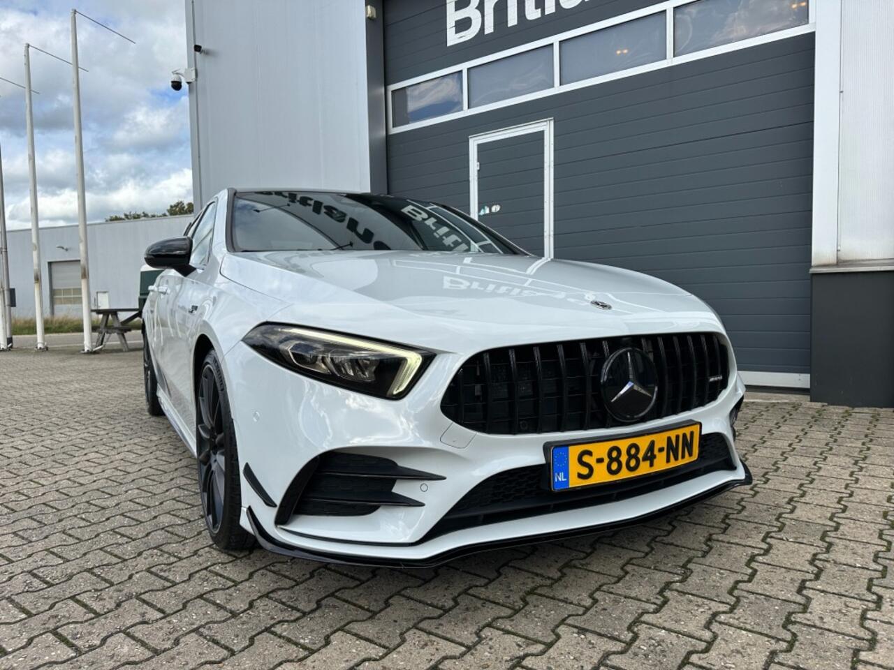 Mercedes-Benz A-KLASSE AMG 35 4matic 2021 *Pano *Adaptive *Areo Pack *19 inch