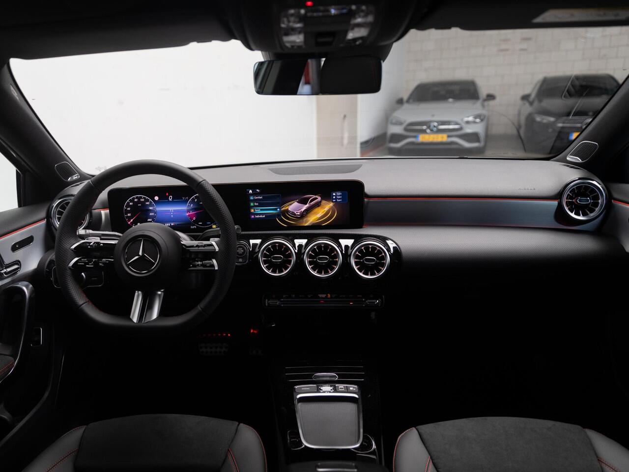 Mercedes-Benz A-KLASSE Limousine 180 Business Solution AMG