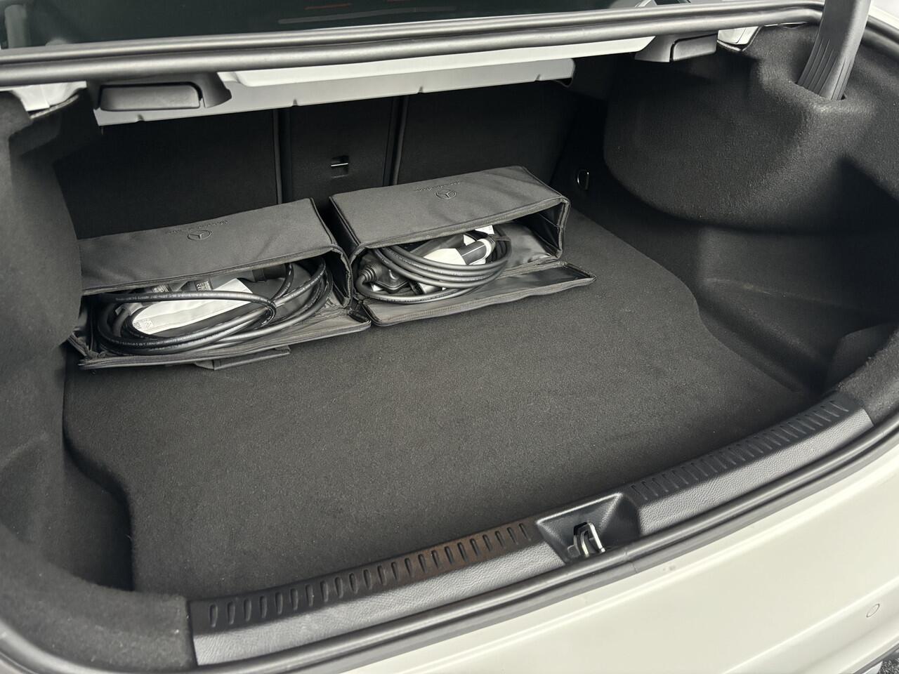 Mercedes-Benz A-KLASSE 250 e Luxury Line | Stoel verwarmd | Navigatie |