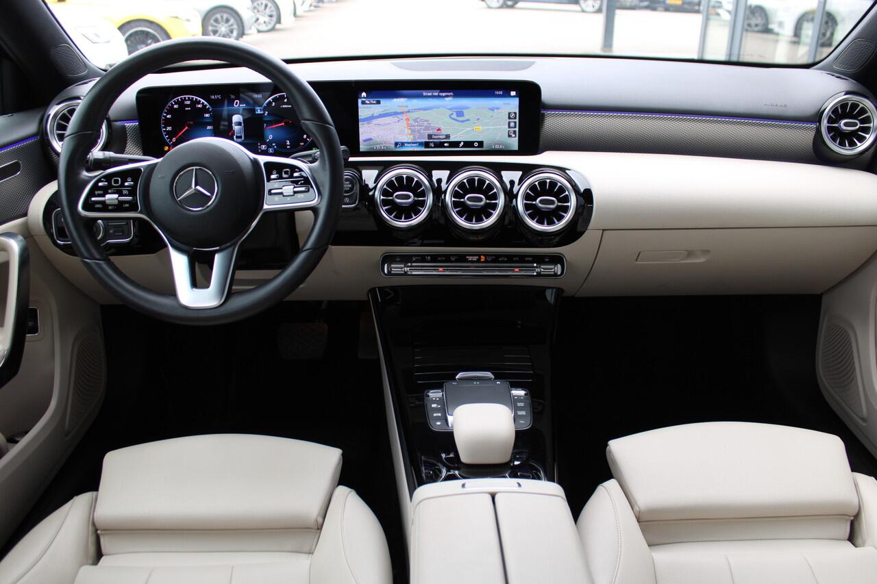 Mercedes-Benz A-KLASSE 200 AUT7 Business Solution Luxury LEDER SFEER WIDESCREEN NL AUTO