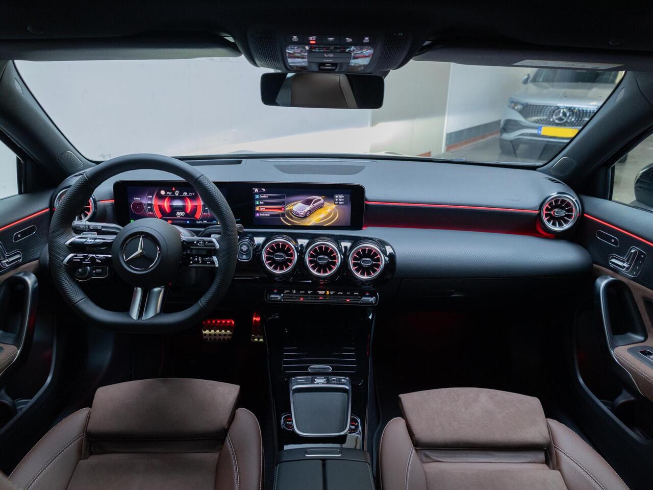 Mercedes-Benz A-KLASSE Hatchback 180 Business Solution AMG Premium PLUS | Panorama dak