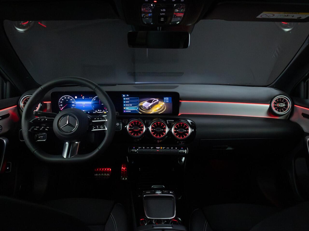 Mercedes-Benz A-KLASSE Limousine 250e Business Solution AMG