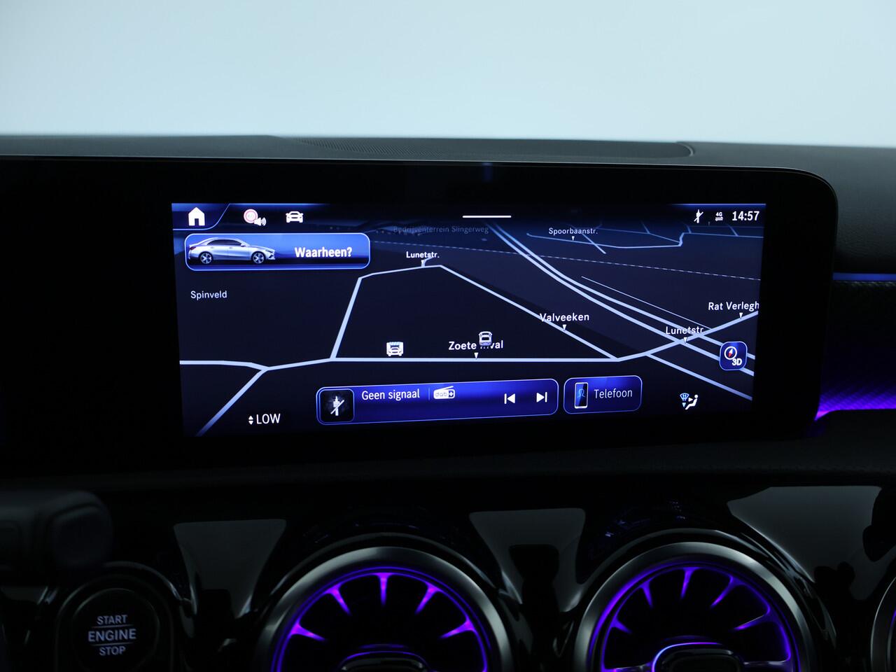 Mercedes-Benz A-KLASSE 250 e Sedan Plug-In Hybride | Progressive Line Advanced Plus | 18 Inch LM velgen | 11 kW Laden | Dodehoek Assist | Stuur en Stoelverwarming | Inclusief 24 maanden MB Certified garantie voor Europa.