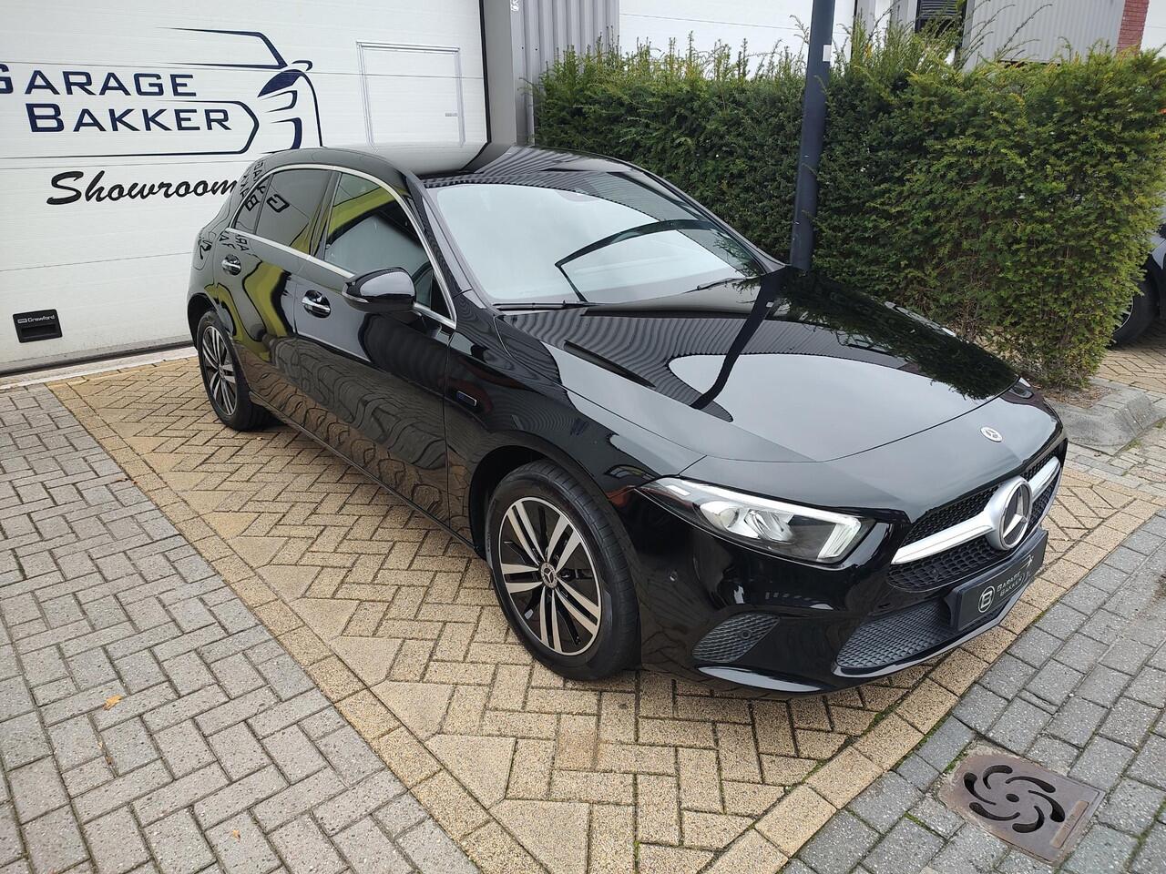 Mercedes-Benz A-KLASSE 250 e Business Line Plug-In Trekhaak Leder Carplay Navi Led 360-Camera Widescreen