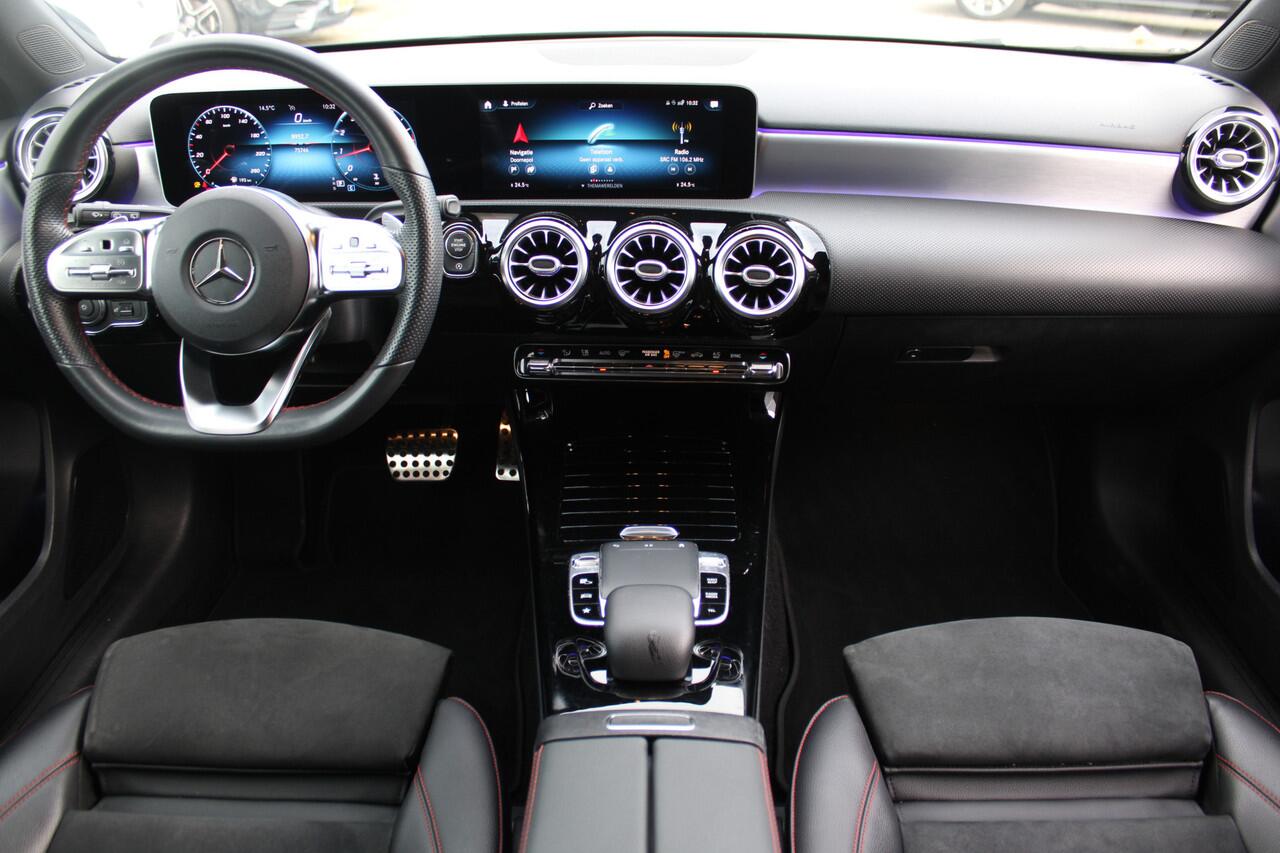 Mercedes-Benz A-KLASSE 220 AUT7 AMG LINE NIGHT PAKKET SFEER CARPLAY KEY-LESS NL AUTO
