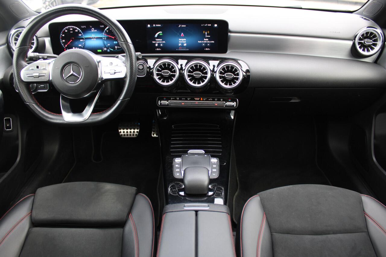 Mercedes-Benz A-KLASSE 250e AUT8 AMG Limited NIGHT PAKKET PANORAMADAK SFEER KEY-LESS GO