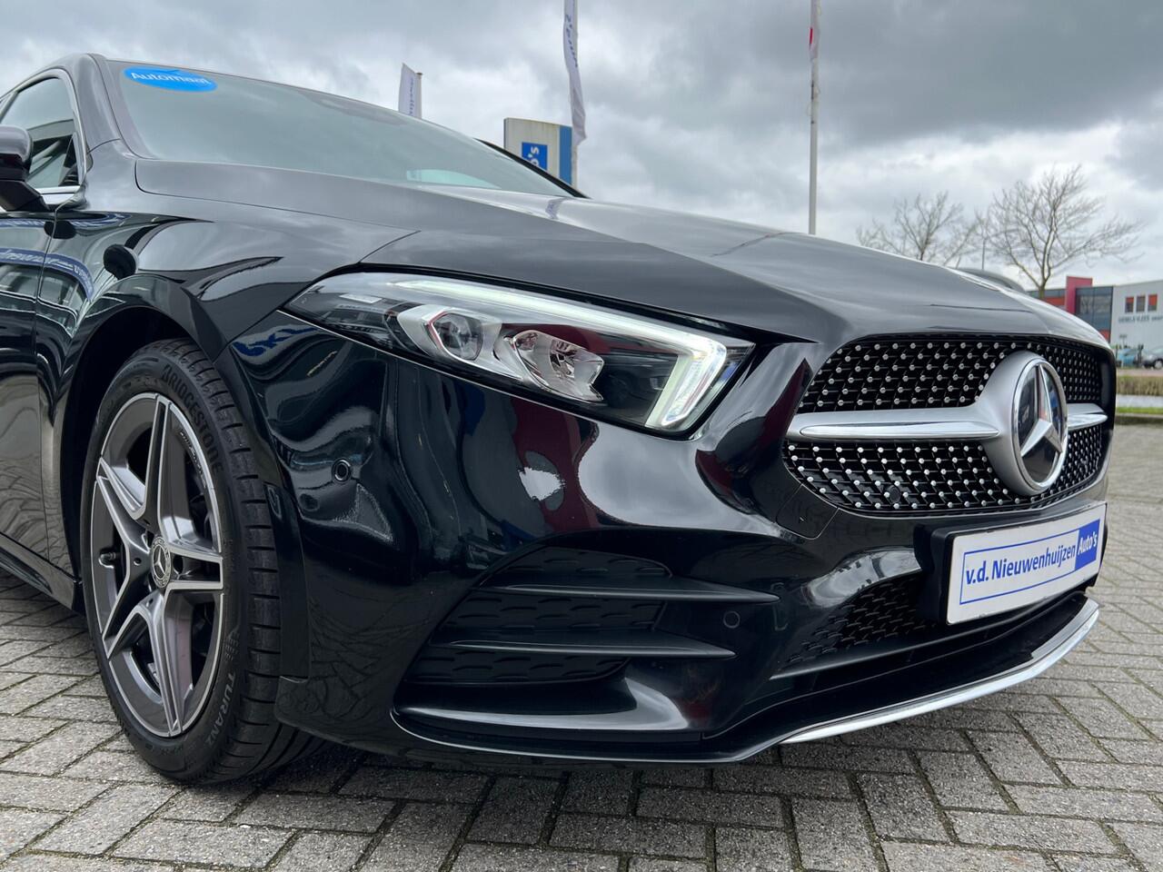 Mercedes-Benz A-KLASSE 200 AMG Line | MBUX | Cruise | Climate | Info Bas: 0492-588982 Info Bas: 0492-588982 Whatsapp: 0492588988