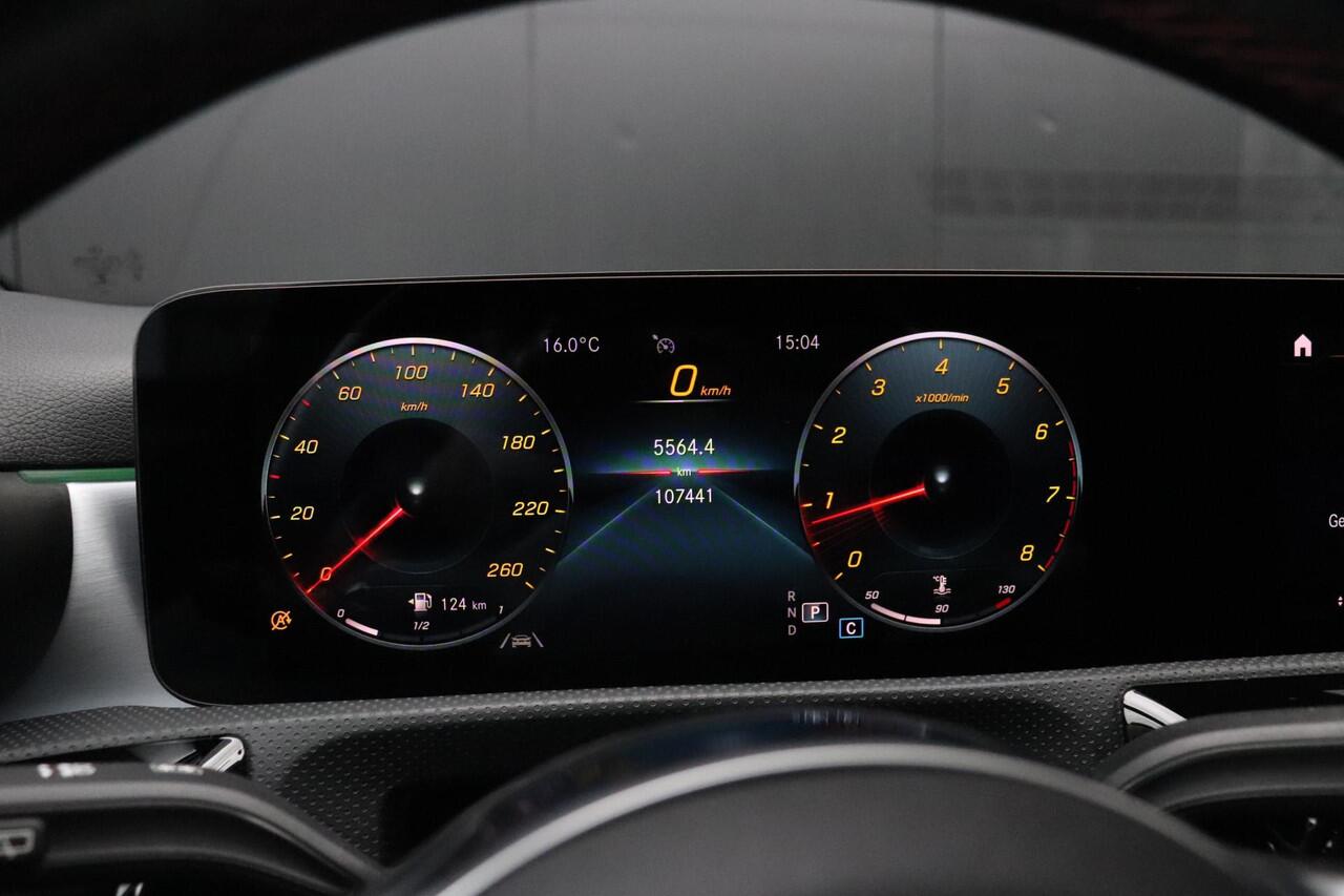 Mercedes-Benz A-KLASSE 180 Business Solution AMG Line | PANO | LEDER | MEMORY | CAMERA | SPORTSTOELEN | STOELVERW. | CRUISE | NAVI |