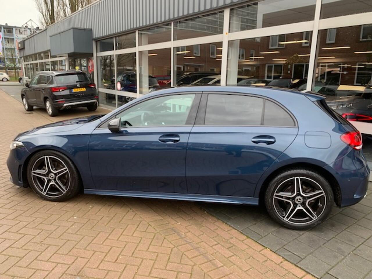 Mercedes-Benz A-KLASSE 180 Business Solution AMG. Panoramadak, 18inch LMV