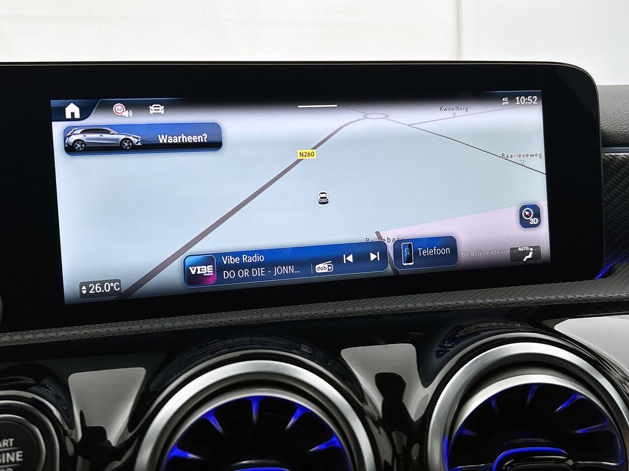 Mercedes-Benz A-KLASSE 250 e Progressive Plug-In Hybride | Panoramadak | Sfeerverlichting | Memory | Keyless Go | Stuur en Stoelverwarming. Inclusief 24 maanden Mercedes-Benz Certified garantie voor Europa.